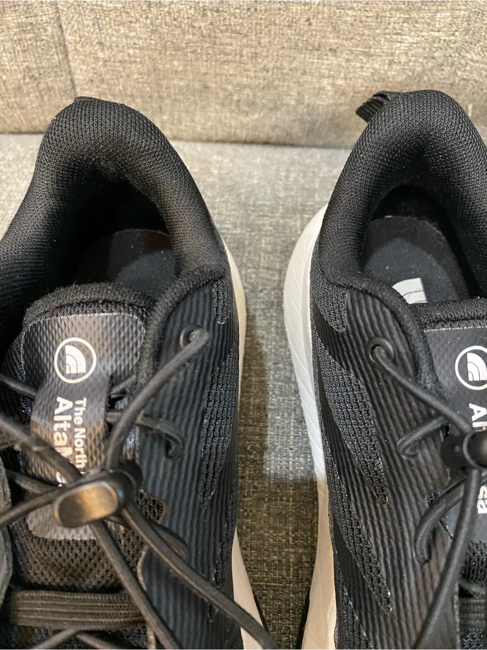 The North Face Kids AltaMesa Running Sneakers Size 4